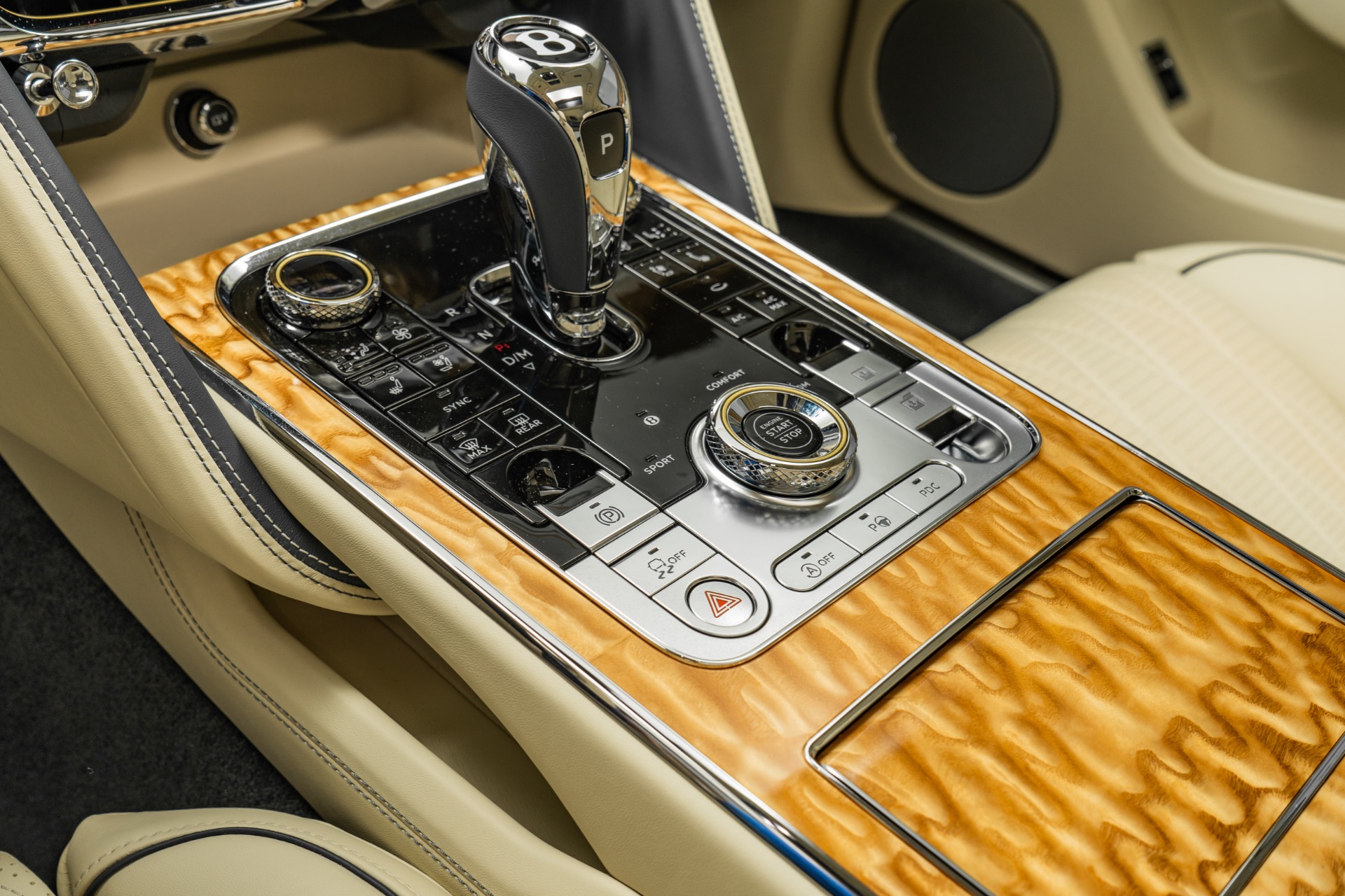 2021 BENTLEY FLYING SPUR W12 - 3,680 MILES for sale by auction in
