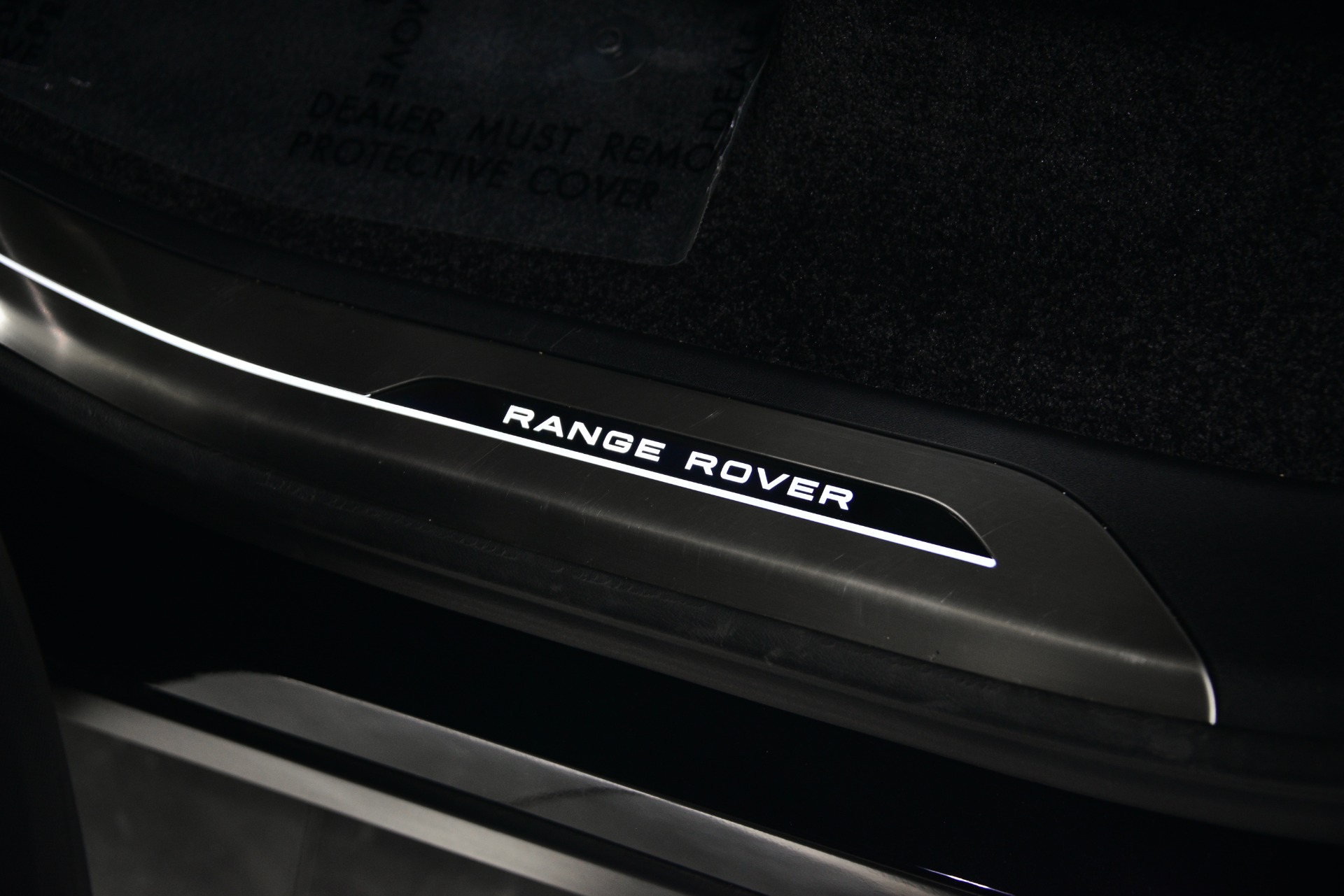 Range Rover dressed up in Louis Vuitton goes overboard - Carbon Turbo -  Official Website