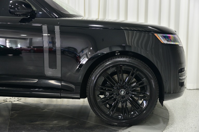 Range Rover dressed up in Louis Vuitton goes overboard - Carbon Turbo -  Official Website