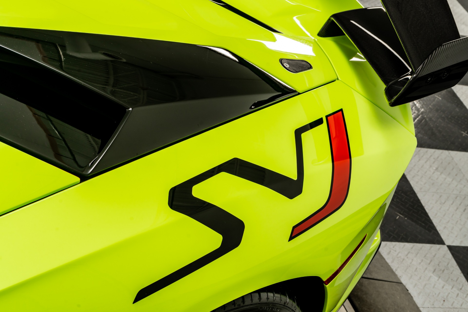 Aventador SVJ wallpaper by Diavxlx - Download on ZEDGE™ | 7355