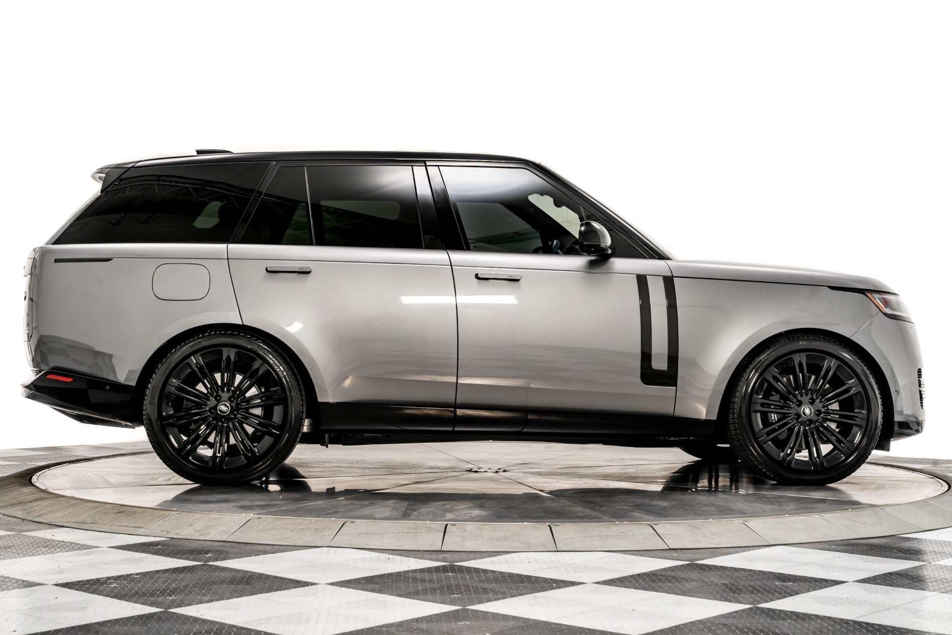 Used 2023 Land Rover Range Rover Sport P400 Dynamic SE For Sale (Sold)