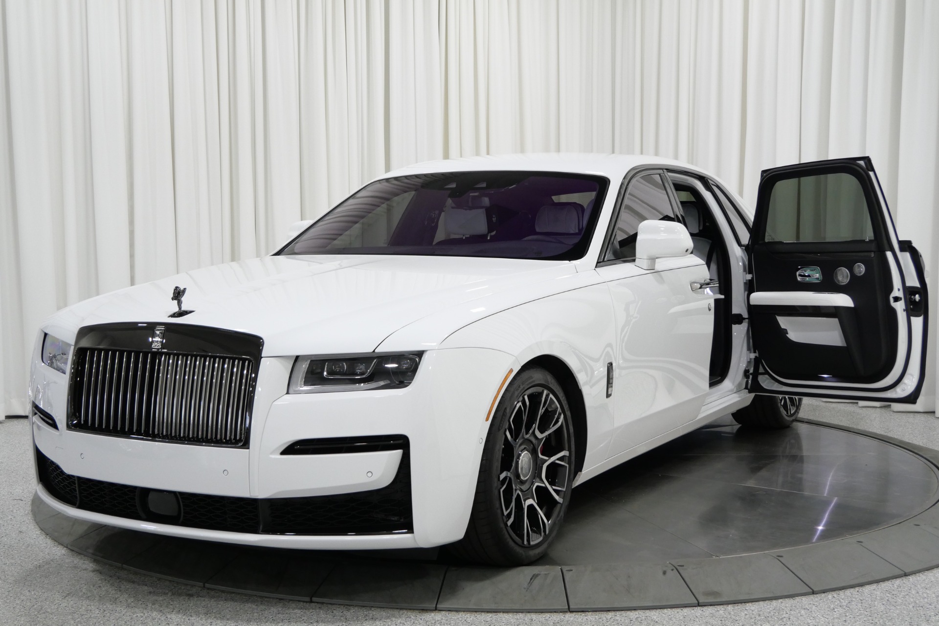 2022 Rolls-Royce Ghost Sedan Digital Showroom