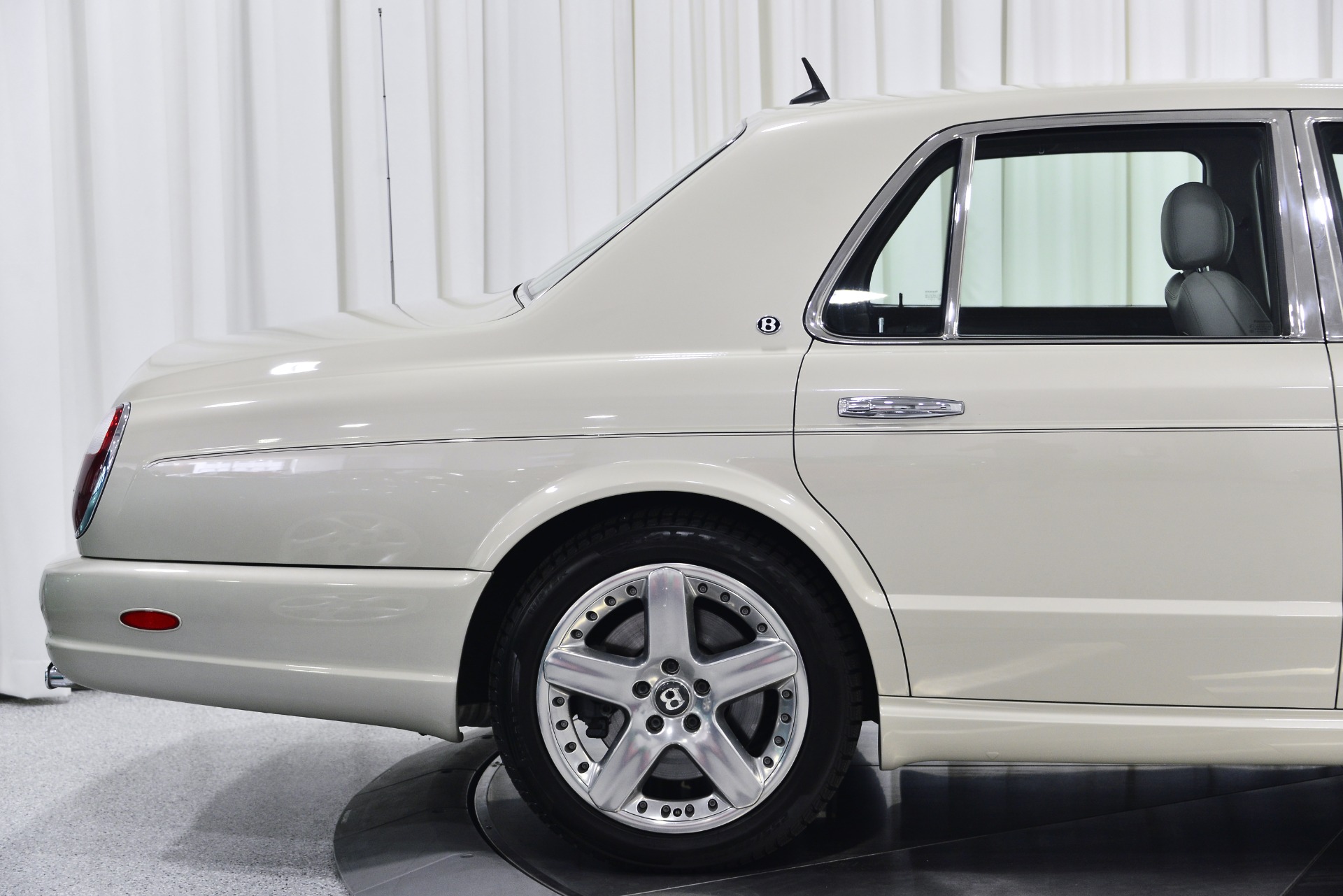 Used 2007 Bentley Arnage T For Sale (Sold)  Marshall Goldman Beverly Hills  Stock #B21231